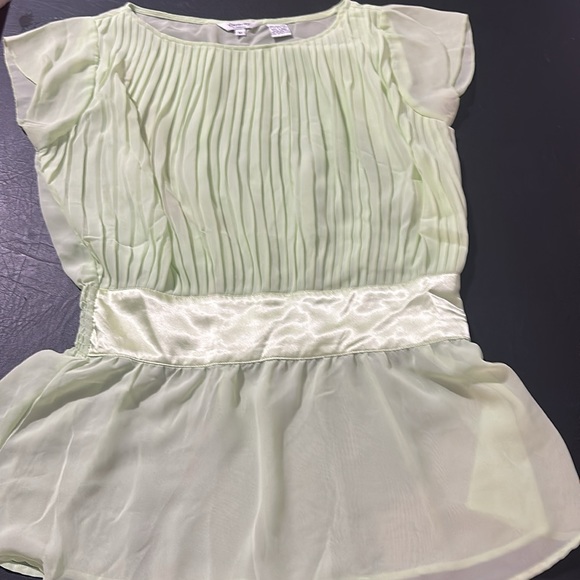 Capacity Unlimited Top - Picture 4 of 11